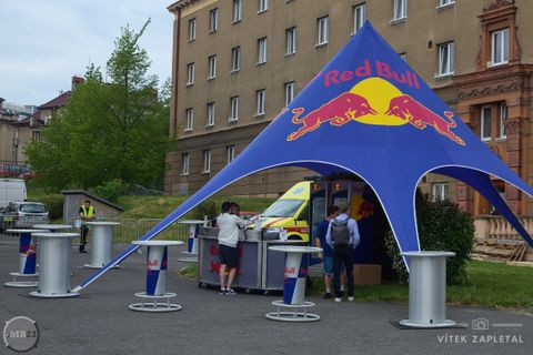 Foto z festivalu Mezi Bloky 2023