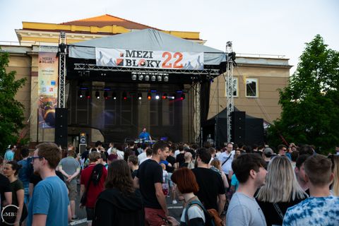 Foto z festivalu Mezi Bloky 2022