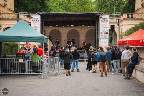 Foto z festivalu Mezi Bloky 2026