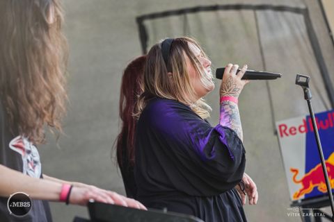 Foto z festivalu Mezi Bloky 2025