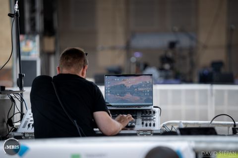 Foto z festivalu Mezi Bloky 2025