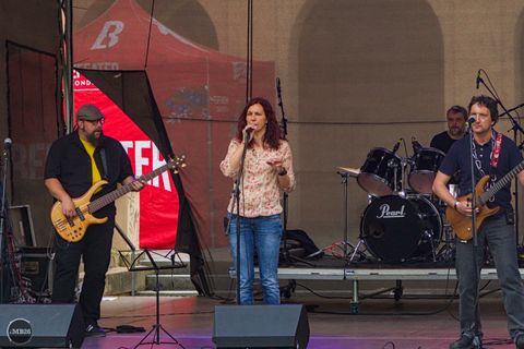 Foto z festivalu Mezi Bloky 2026
