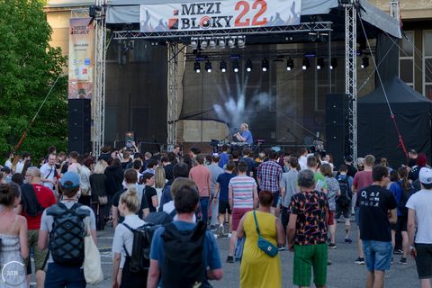 Foto z festivalu Mezi Bloky 2022