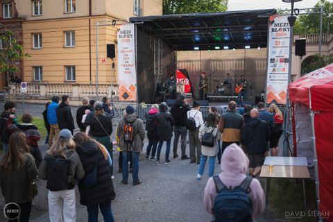 Foto z festivalu Mezi Bloky 2026