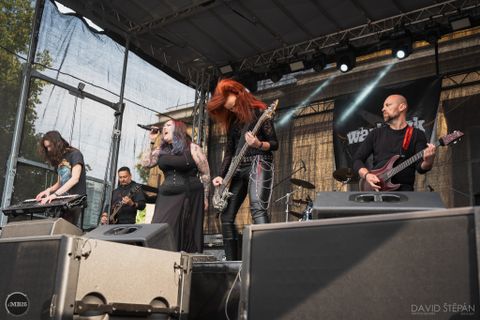 Foto z festivalu Mezi Bloky 2026