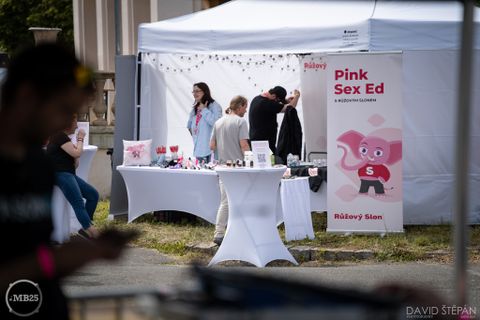 Foto z festivalu Mezi Bloky 2025