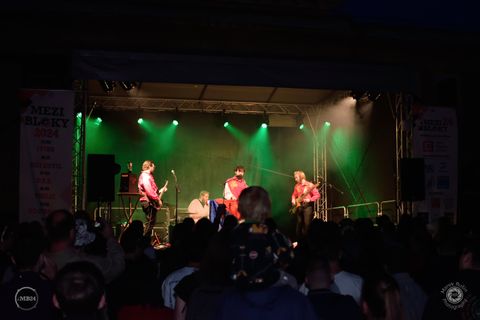 Foto z festivalu Mezi Bloky 2024